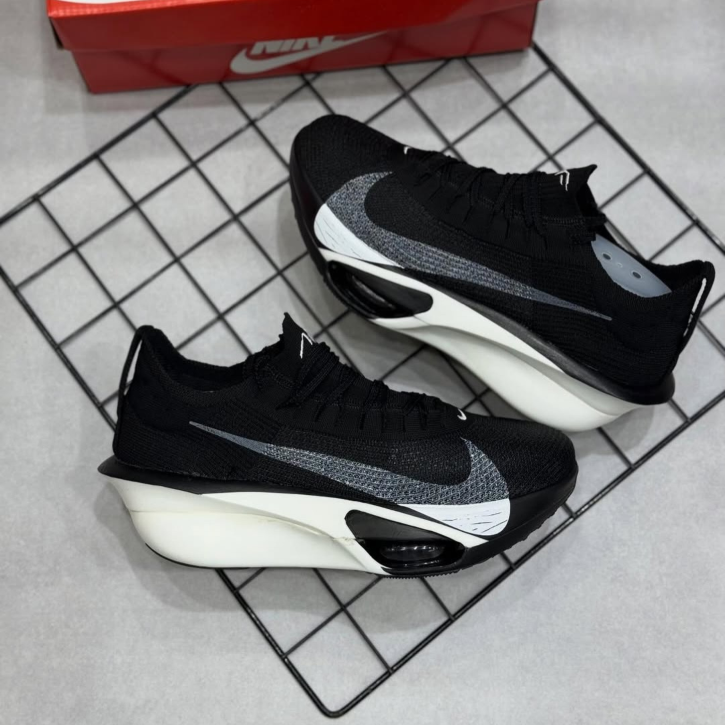 Alphafly 3 - Black White